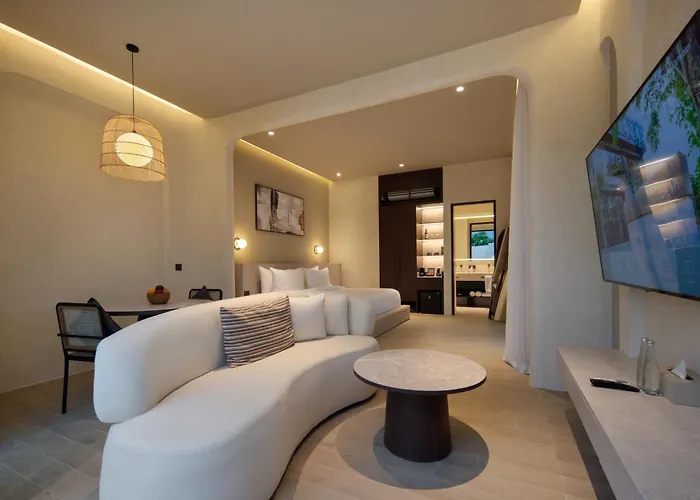 The Lario Collection - A Wellness *